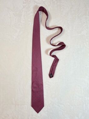 Claybrooke Men's Burgundy Silk Tie with Blue Geometric Pattern